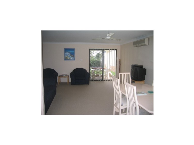 23 Charlotte, Carina QLD 4152