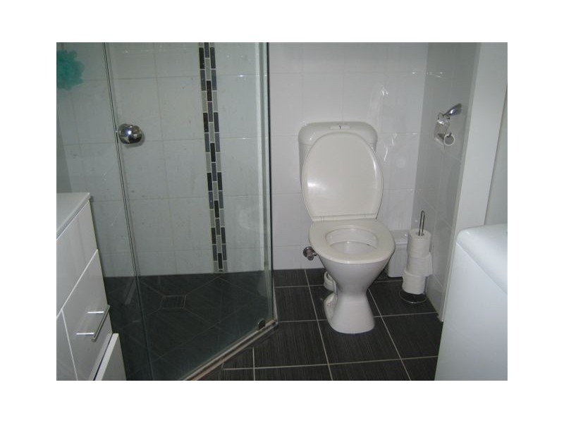 28/87-89  Scott Road, Herston QLD 4006