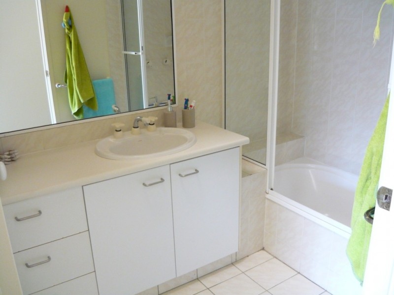 12 / 10 BRIDGMAN DRIVE, Reedy Creek QLD 4227