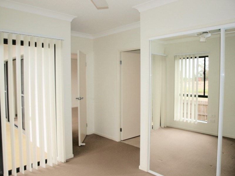 8/1 Linear drive, Mango Hill QLD 4509