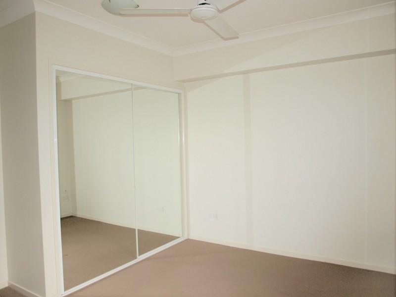 8/1 Linear drive, Mango Hill QLD 4509