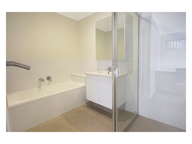 26/14 Lincoln Parade, Springfield QLD 4300