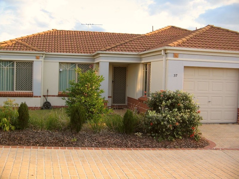 8 Manor Street, Eight Mile Plains QLD 4113