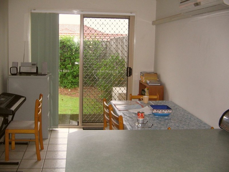 8 Manor Street, Eight Mile Plains QLD 4113