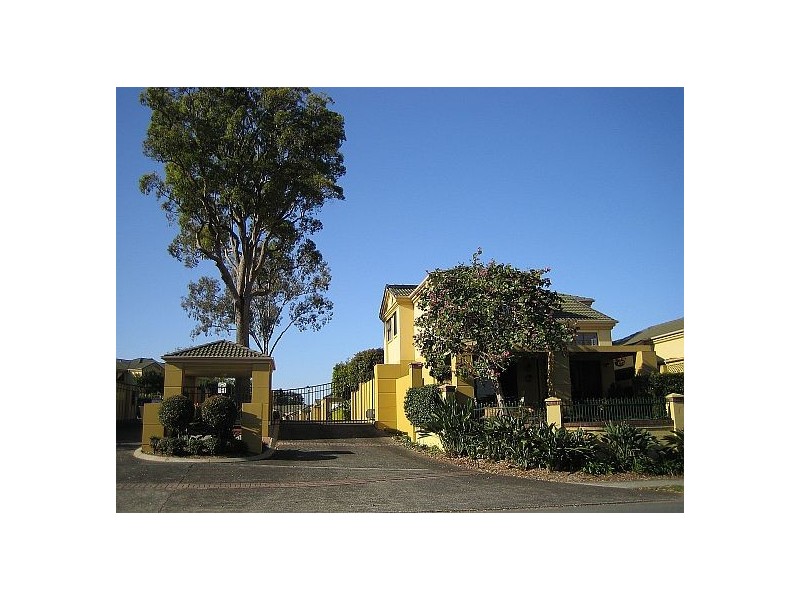 21 Paradise Springs Avenue, Robina QLD 4226