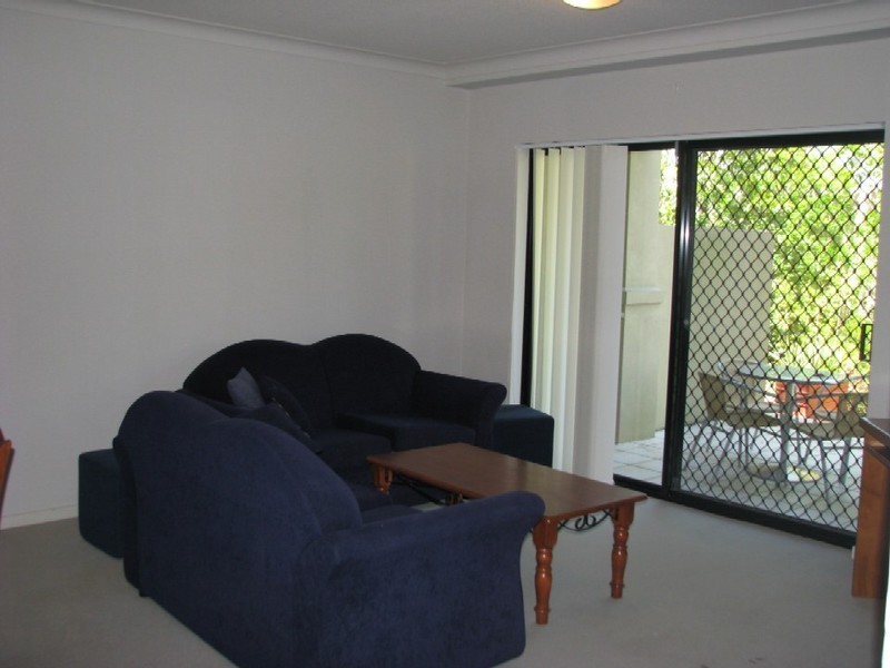 20/2 Geraldton Drive, Varsity Lakes QLD 4227