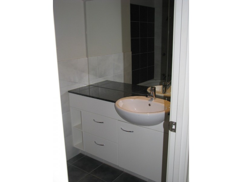 20/2 Geraldton Drive, Varsity Lakes QLD 4227