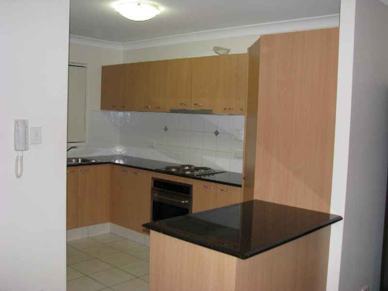 6/18 Geraldton Drive, Varsity Lakes QLD 4227