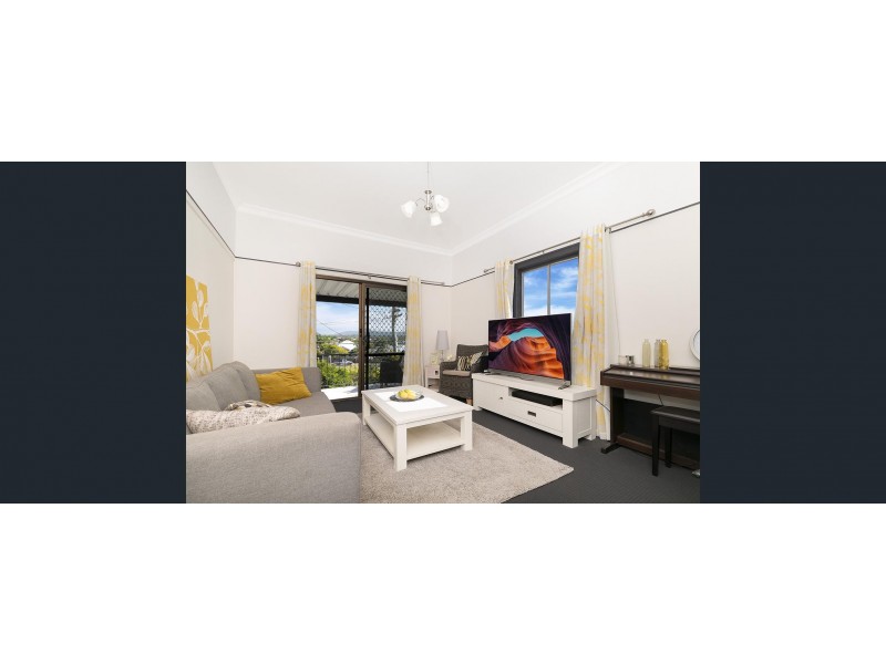 2 Dudley Street, Annerley QLD 4103