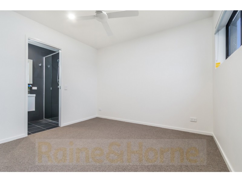 65 Hilltop Ave, Chermside QLD 4032