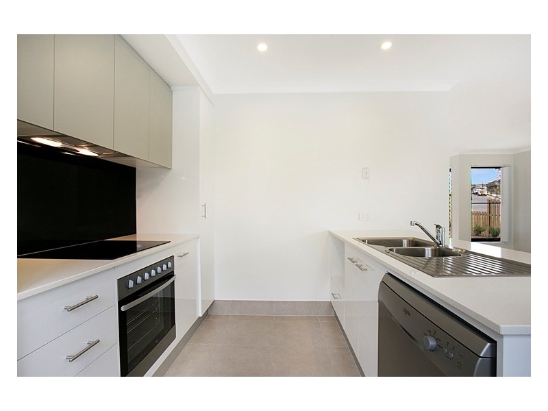 14 (OFFICE) Lincoln Parade, Springfield QLD 4300