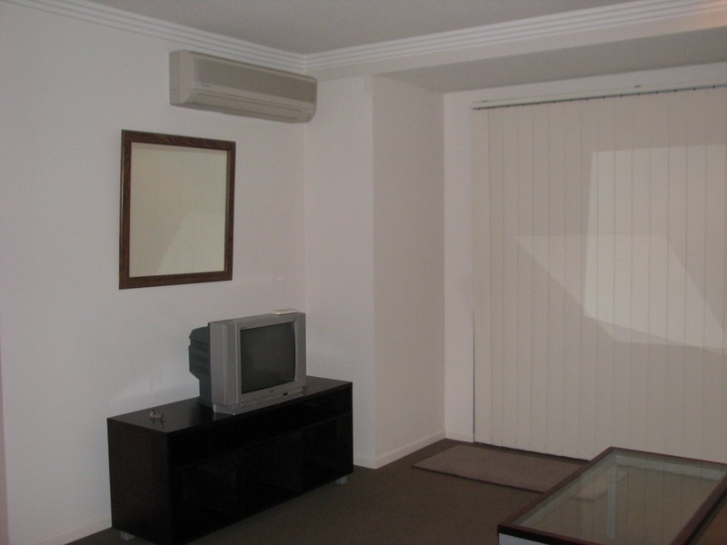 10/195 Varsity parade, Varsity Lakes QLD 4227