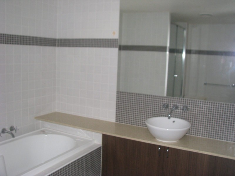 10/195 Varsity parade, Varsity Lakes QLD 4227