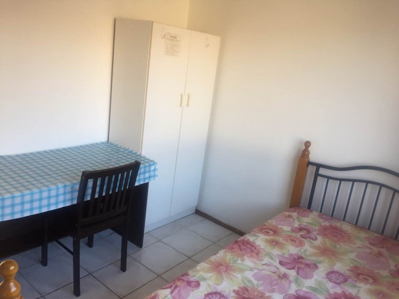 4 203 Scarborough St, Southport QLD 4215