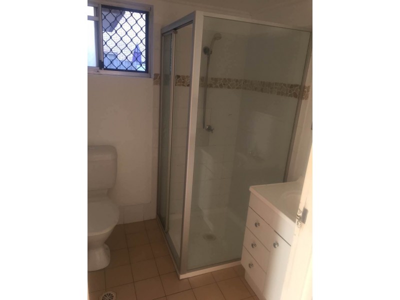 4 203 Scarborough St, Southport QLD 4215