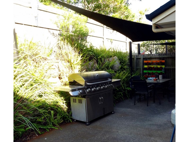 11 Federation Street, Wynnum West QLD 4178