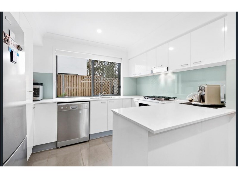54 Grahams Road, Strathpine QLD 4500