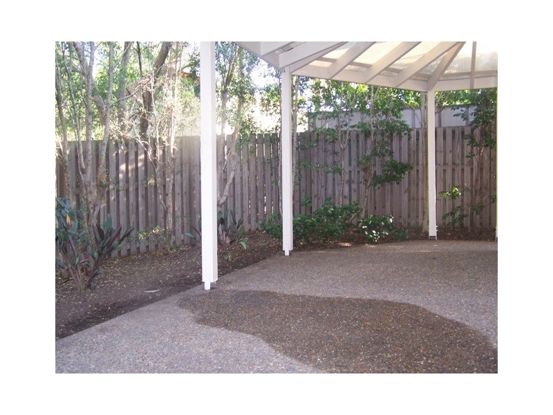 8/320 Manly Road, Manly West QLD 4179