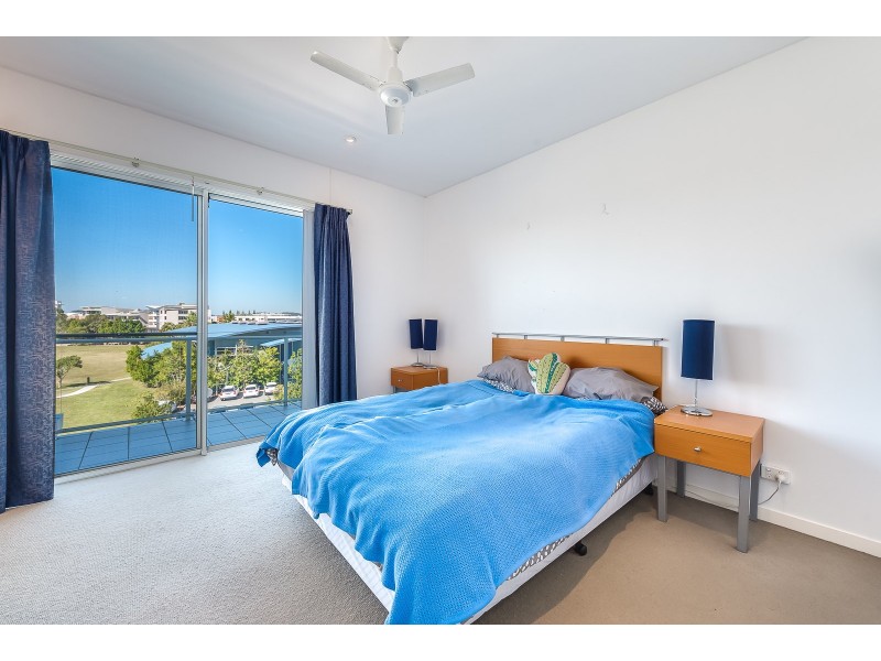 21/98 UNIVERSITY DRIVE, Varsity Lakes QLD 4227