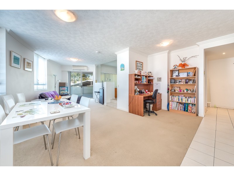 69/98 University Drive, Varsity Lakes QLD 4227