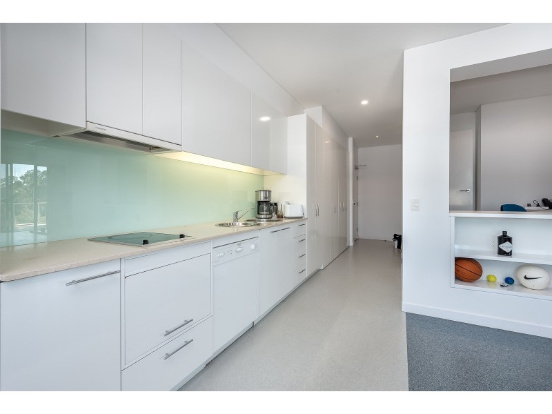 81/98 University Drive, Varsity Lakes QLD 4227