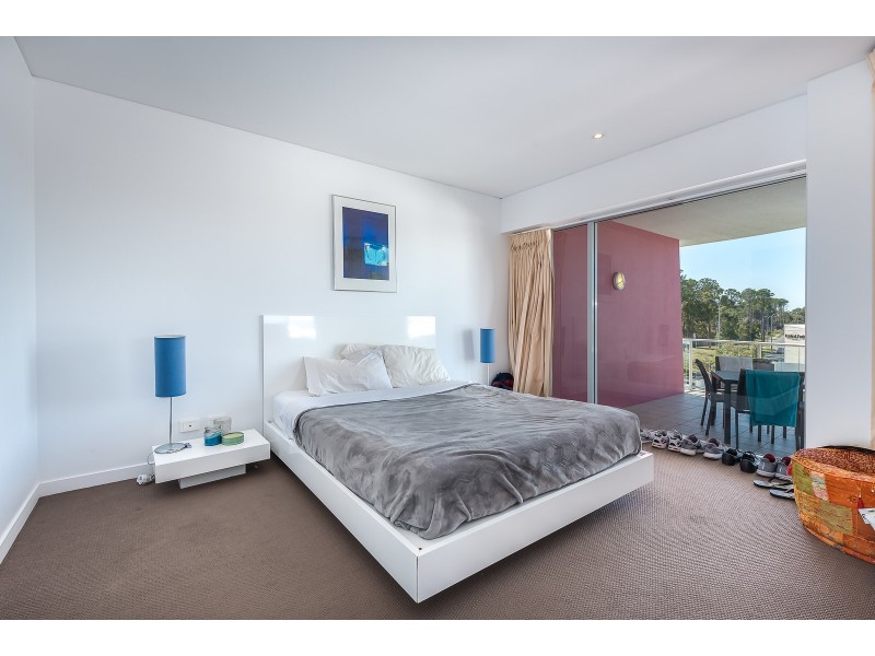 81/98 University Drive, Varsity Lakes QLD 4227