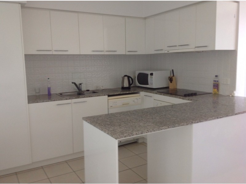 98 UNIVERSITY DRIVE, Varsity Lakes QLD 4227