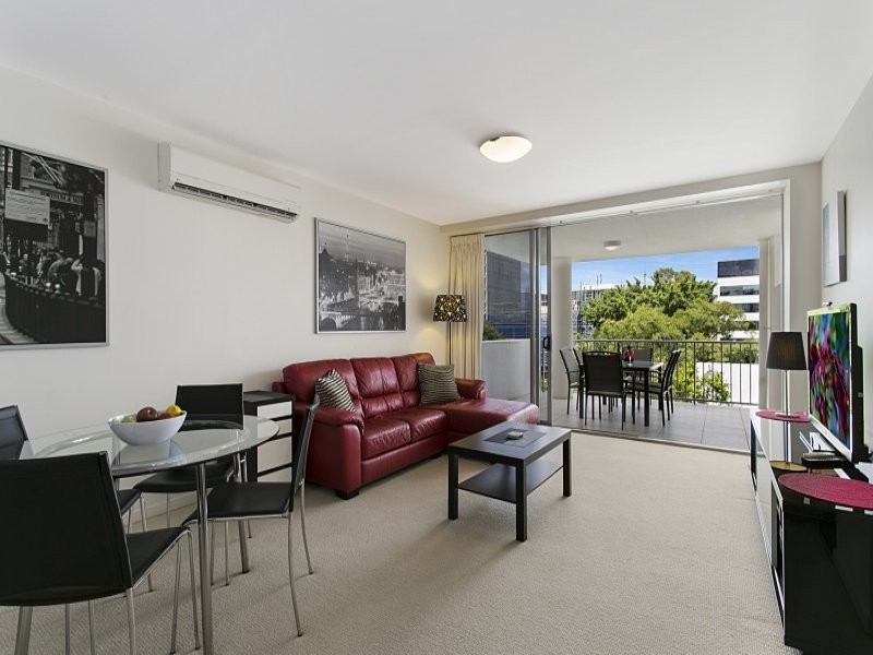 12/15 Walsh Street, Milton QLD 4064