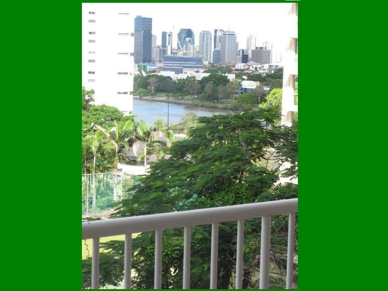 2/32 Dunmore Terrace, Auchenflower QLD 4066