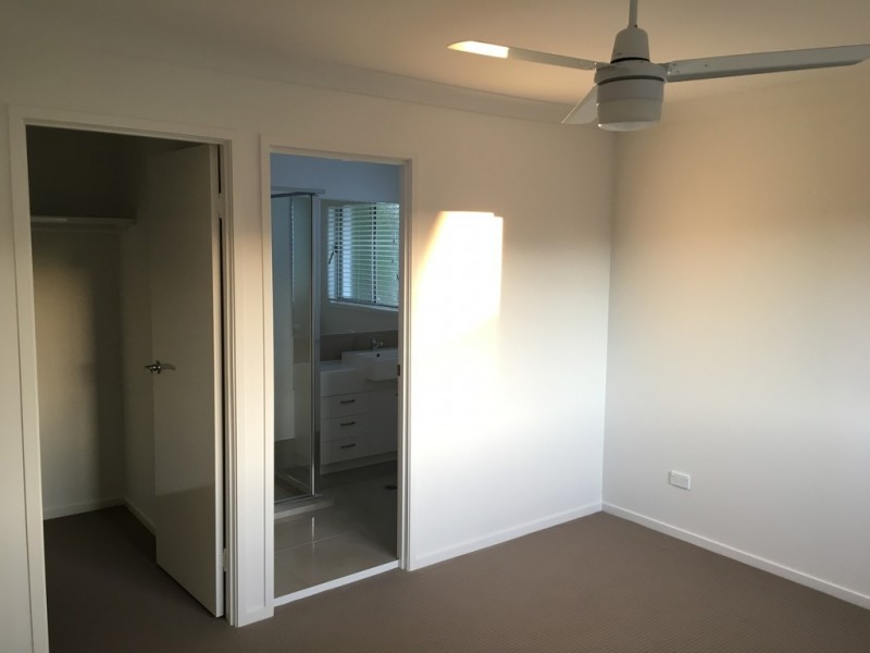 54 Grahams Road, Strathpine QLD 4500