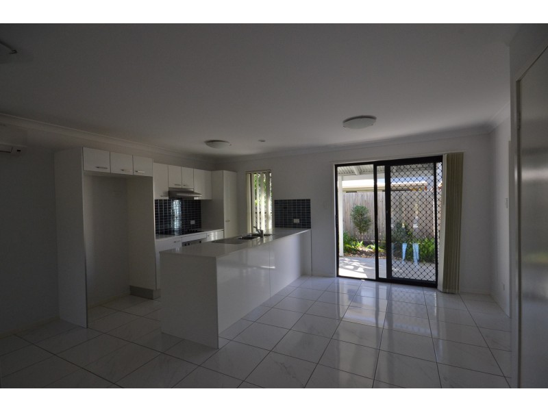 11/9 Milan Street, Forest Lake QLD 4078