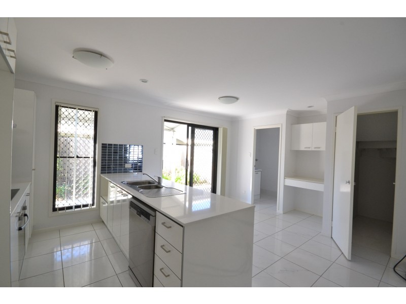 11/9 Milan Street, Forest Lake QLD 4078