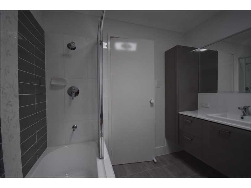 11/9 Milan Street, Forest Lake QLD 4078