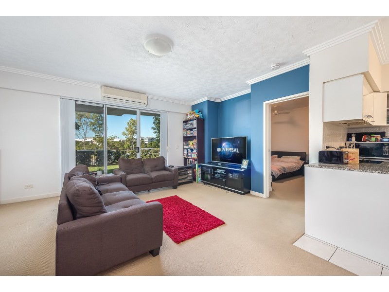 49/98 University Drive, Varsity Lakes QLD 4227