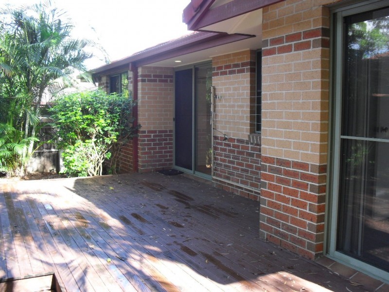 18 Batchworth Road, Molendinar QLD 4214