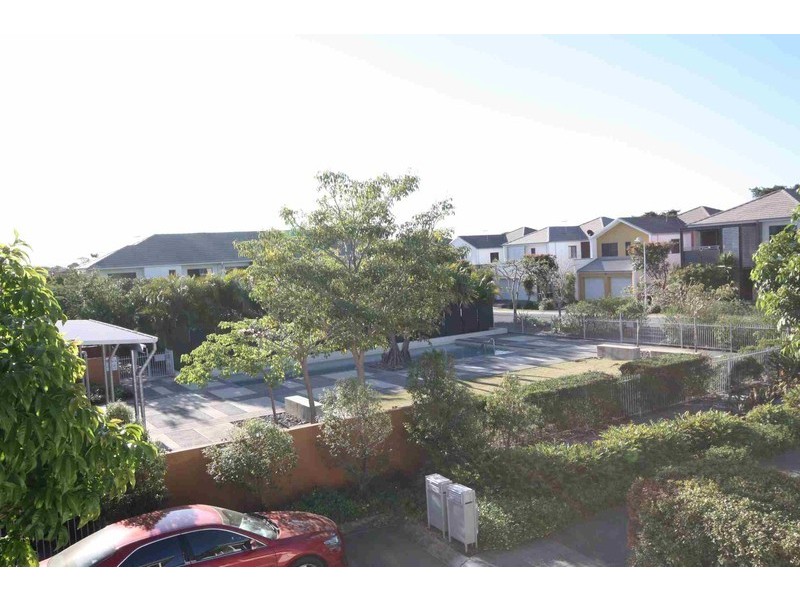 11 ROSEWOOD PLACE, Murarrie QLD 4172