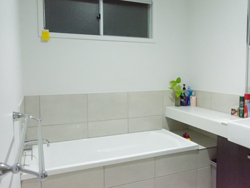 3 Watarrka Ave, Fitzgibbon QLD 4018