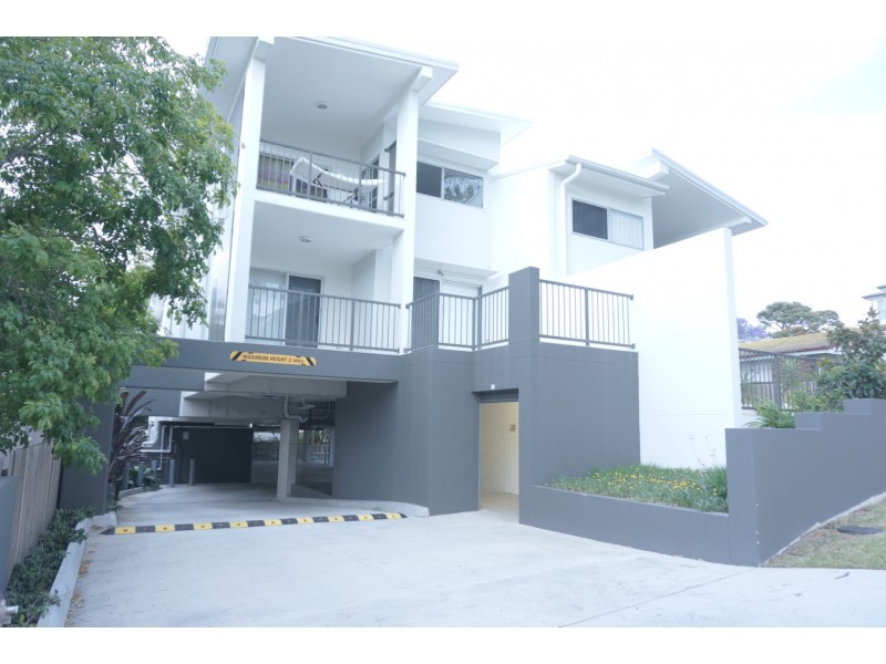 4 63 Sisley St, St Lucia QLD 4067