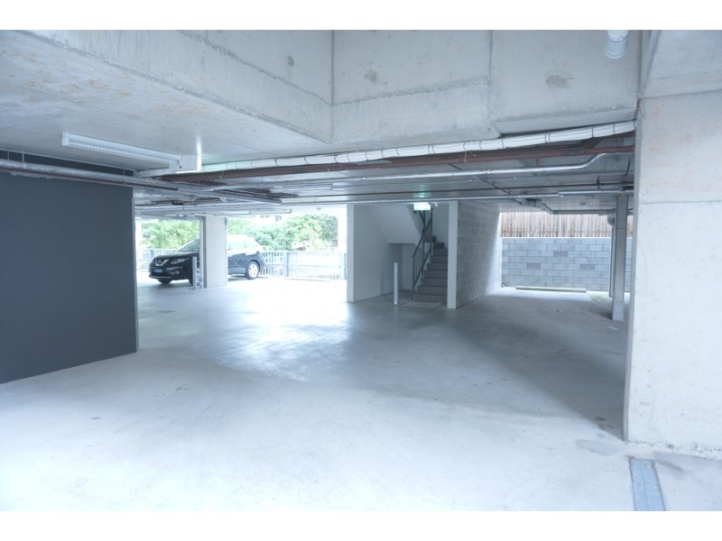 4 63 Sisley St, St Lucia QLD 4067