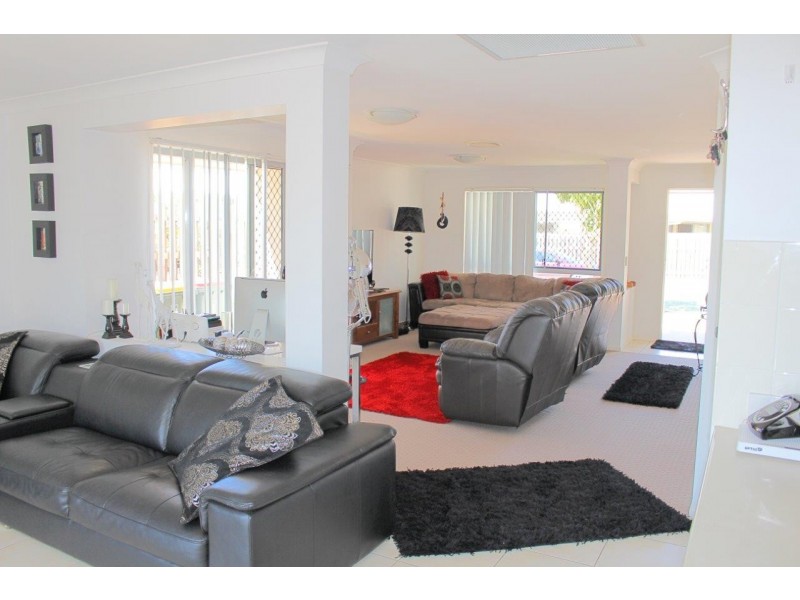 23/95 Lexey Crescent, Wakerley QLD 4154