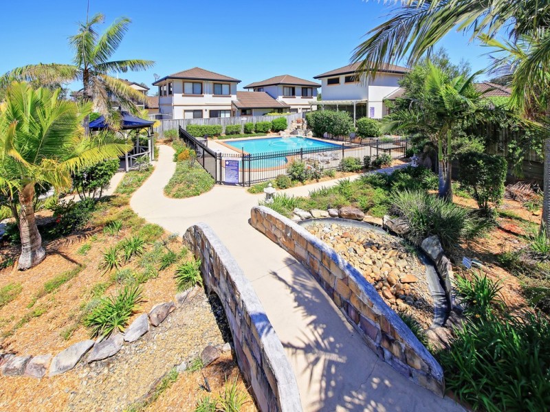 13/12 GREENDALE WAY, Carindale QLD 4152