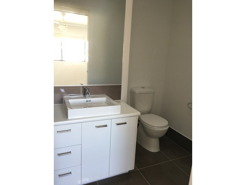 54 Grahams Road, Strathpine QLD 4500