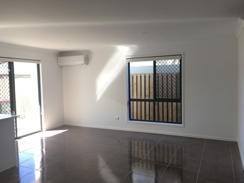 54 Grahams Road, Strathpine QLD 4500