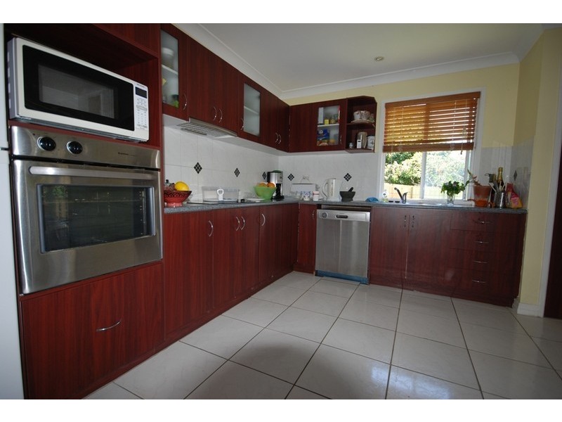 136 Norman Avenue, Norman Park QLD 4170