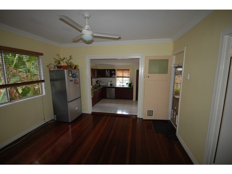 136 Norman Avenue, Norman Park QLD 4170
