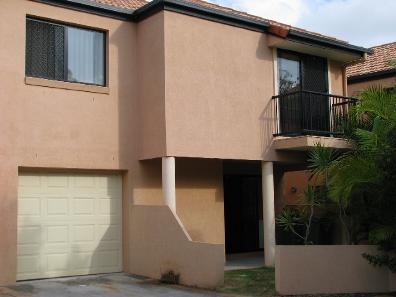 8/14 Gammon drive, Varsity Lakes QLD 4227