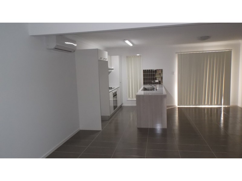 23 Blackwell Street, Hillcrest QLD 4118