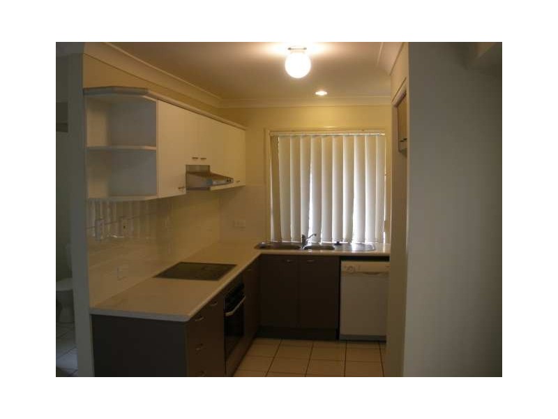 210 Government Road, Forest Lake QLD 4078