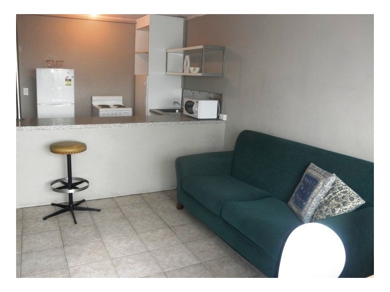 211 / 2  Barney Street, Southport QLD 4215