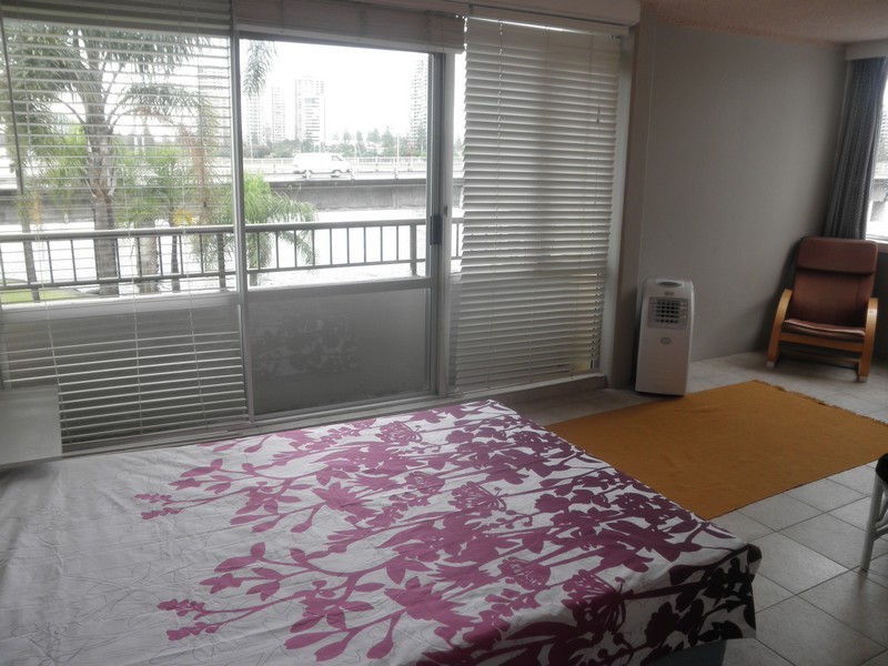 211 / 2  Barney Street, Southport QLD 4215